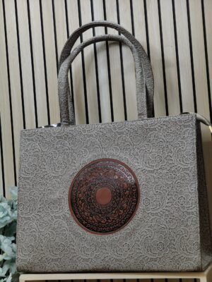 ARTISTRY TOTE BAG (GREY)