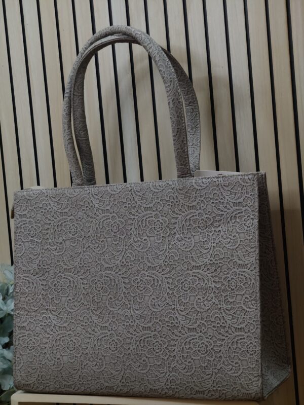 ARTISTRY TOTE BAG (GREY) - Image 3