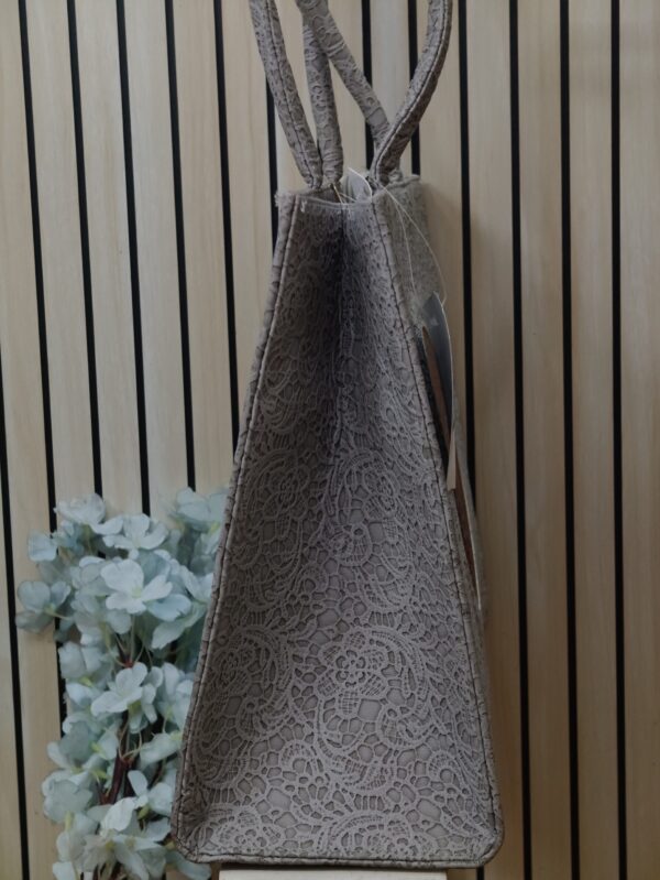 ARTISTRY TOTE BAG (GREY) - Image 2
