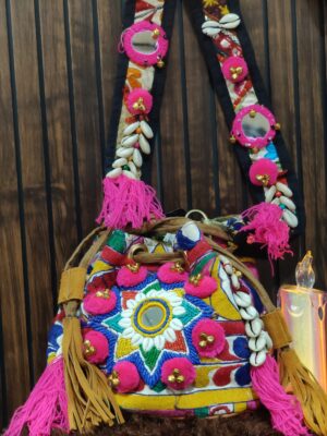 BANNI BEAUTY BOHO (NAVRATRI)