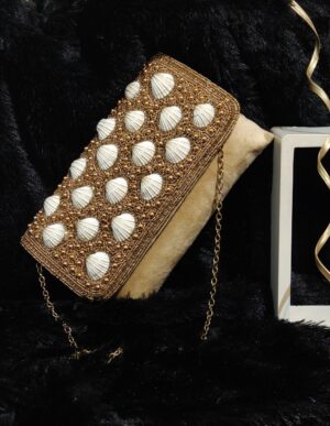 SHELL BEAUTY BAG (GOLD)