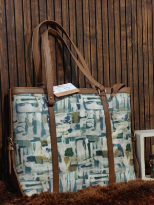 ARTFUL CARY TOTE