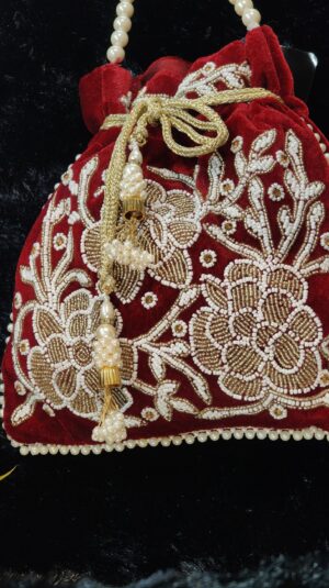 RIWAZ RESHAM (MEHROON) POTLI