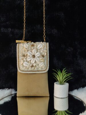 BEIGE FLOWER PHONE SLING