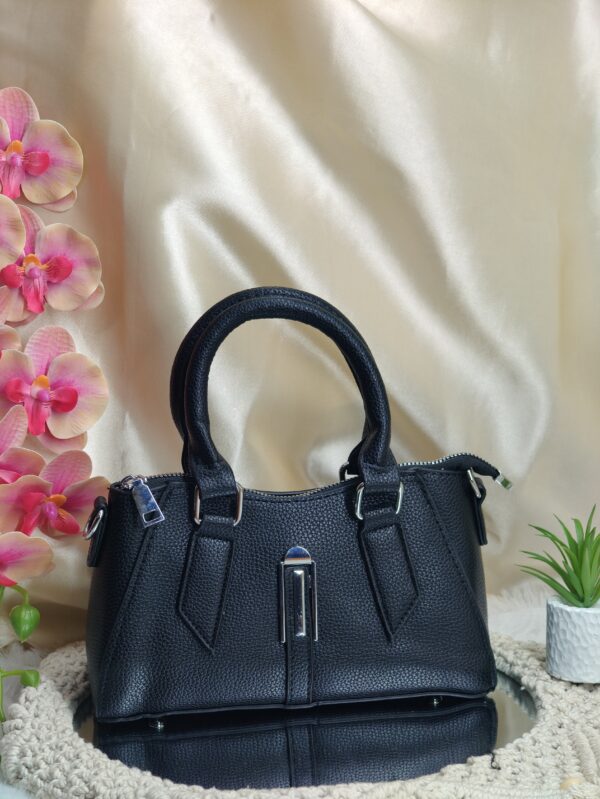 HOLDIQ MIST (BLACK)