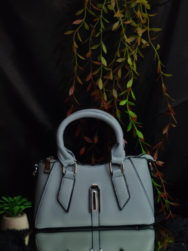 HOLDIQ MIST (BLUE)