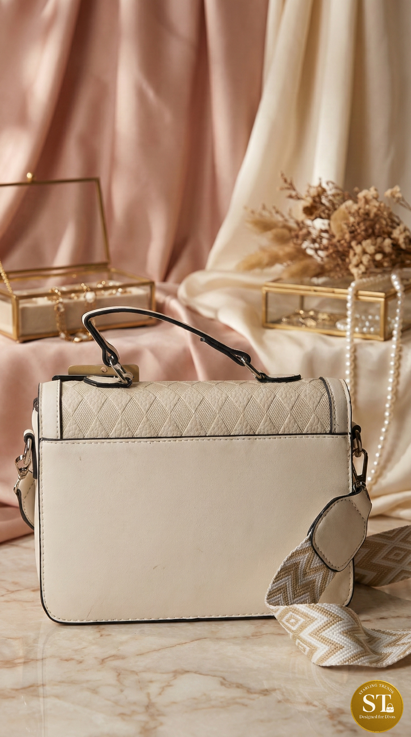 "T" CRÈME SLING - Image 4