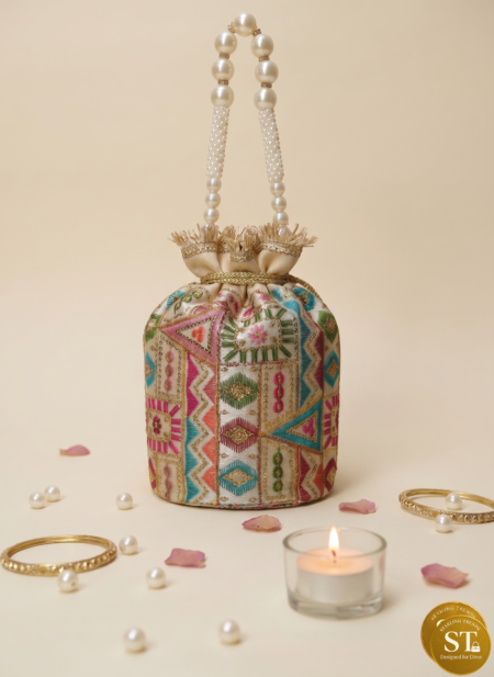 Maharani Pearl Potli 1.0