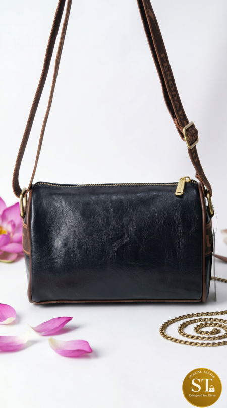 FLOWER EMBOSED BLACK