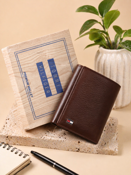 TOMMY H INSPIRED (CARAMEL BROWN) (TRIFOLD)