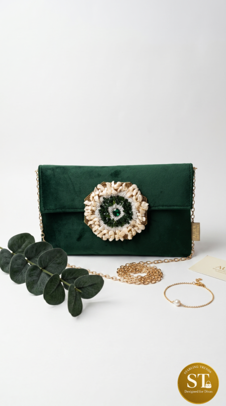 Velvet Noor Clutch GREEN
