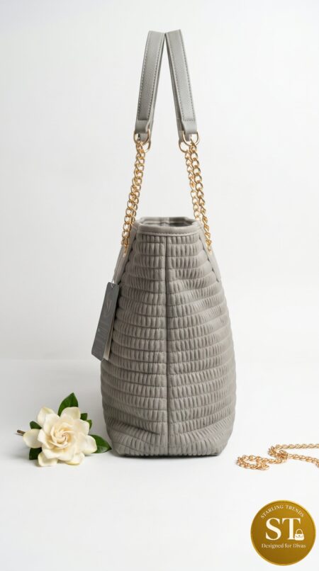 TEXTURED CHAIN TOTE (GREY)