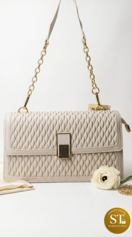 QUILTED LUXE CHAIN Sling Bag (CRÈME)