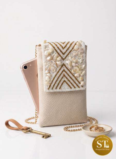 NAZAAKAT TAARE 2.0 PHONE SLING (CRÈME)