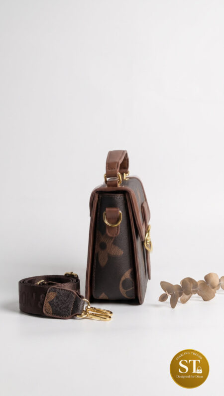 COACH BLOOM SLINGBAG (BROWN)