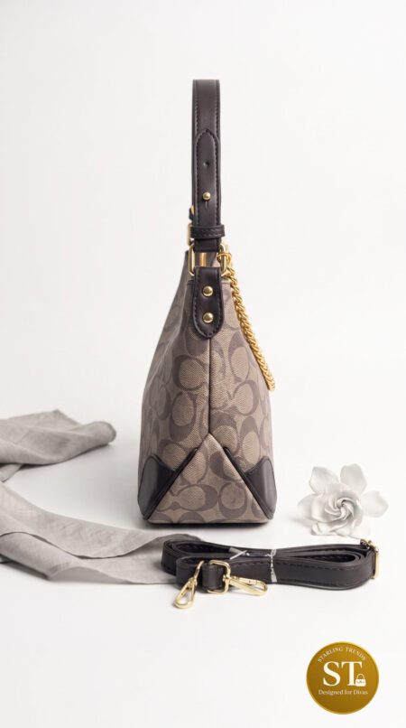 COACH U SHAPE SLINGBAG