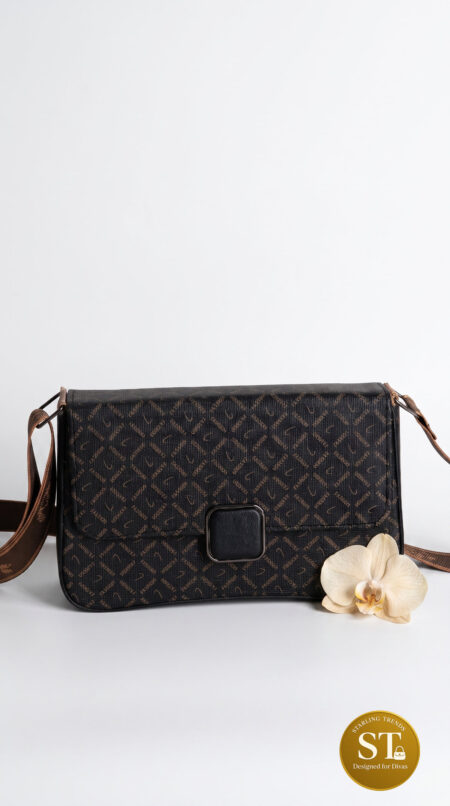 BROWNIE LUXE SLING BAG (BLACK)