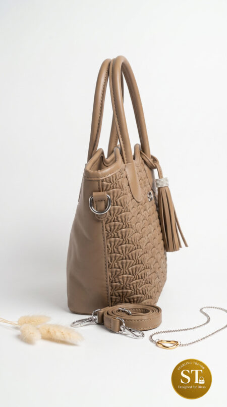 TOFFEE TRESS HANDBAG (CAMEL)